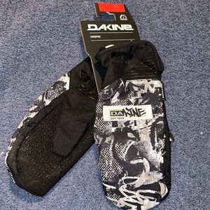 Dakine crossfire glove synthetic suede with silicone grip touchscreen co…